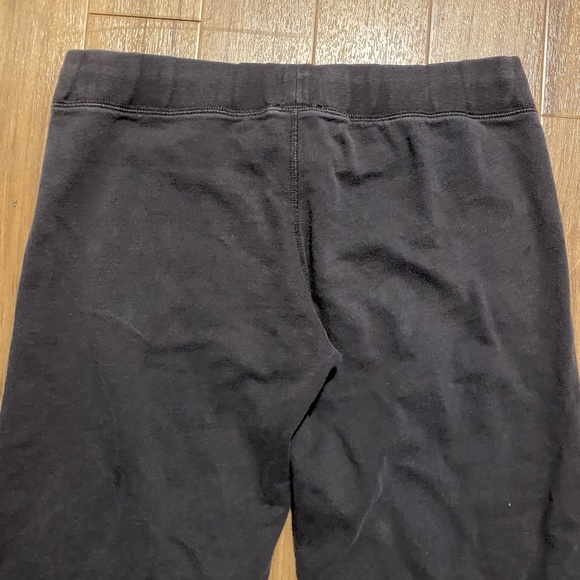 Simple grey juicy sweats with cute pink detailing - Picture 6 of 8